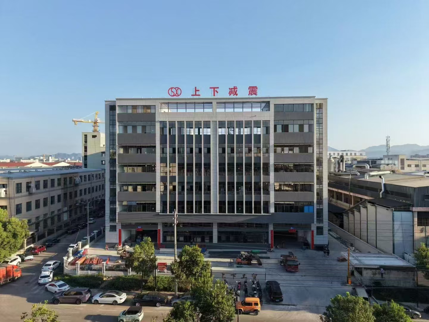 Εκρηκτικός! Ένα νέο εξαώροφο εργοστάσιο 18.000 ㎡ αποκαλύφθηκε!